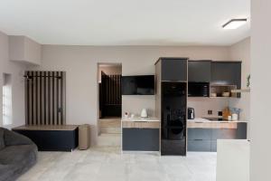 Køkken eller tekøkken på Modern 4 sleeper, hot tub, BBQ