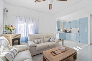 Una cocina o cocineta en La Casa de La Felicidad