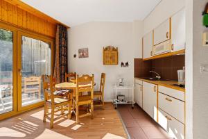 Kuchyň nebo kuchyňský kout v ubytování Mont-Fort E4 - 2 pers- au pied des pistes