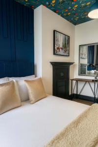 Postelja oz. postelje v sobi nastanitve The Pavilion- 2 King Beds Work Desks Dolce Gusto