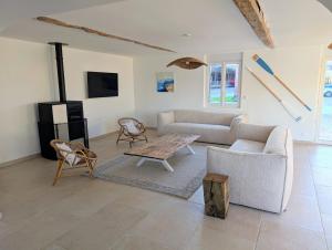 Μια τηλεόραση ή/και κέντρο ψυχαγωγίας στο Gîte de la Ferme du Domvoy en Baie de Somme