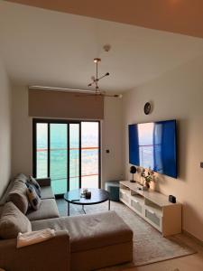 Μια τηλεόραση ή/και κέντρο ψυχαγωγίας στο Magra CHILL SPOT HOSTEL