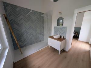 Ένα μπάνιο στο Gîte de la Ferme du Domvoy en Baie de Somme +14 φωτογραφίες