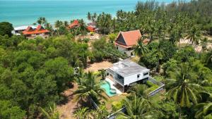 Naturlandskabet i nærheden af villaen