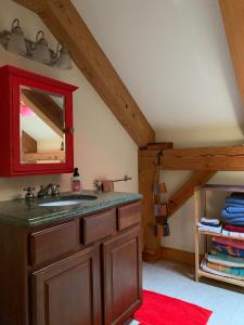 Køkken eller tekøkken på Quiet Lake home 3 mi from Camden!