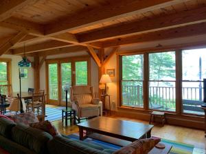 Et opholdsområde på Quiet Lake home 3 mi from Camden!