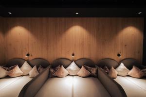 Ένα ή περισσότερα κρεβάτια σε δωμάτιο στο Hotel Weisseespitze +130 φωτογραφίες