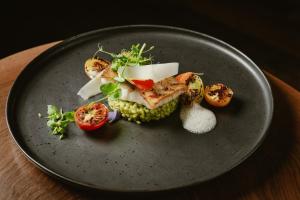 Φαγητό σε αυτό το ξενοδοχείο ή κάπου εκεί κοντά +20 φωτογραφίες