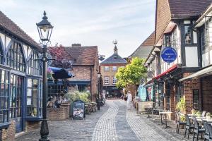 Η γειτονιά γύρω από ή μία γειτονιά κοντά σε αυτό το διαμέρισμα +47 φωτογραφίες