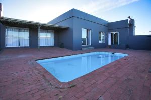 Hồ bơi trong/gần Kusboude, Langebaan, 6 Sleeper