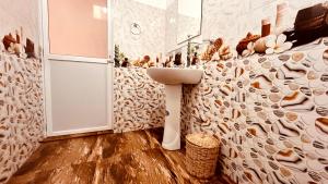 Ένα μπάνιο στο Blue Heaven Hotel +83 φωτογραφίες