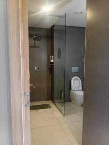 Ένα μπάνιο στο Sunbird Waterfront