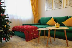 Posezení v ubytování SOFIA Cozy Apartment - Underground Private Parking