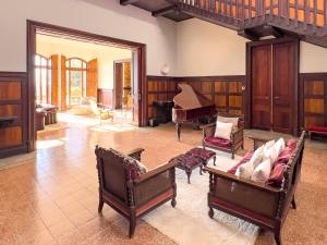 Χώρος καθιστικού στο Majordoms - Castell de Villavecchia - 33 pax