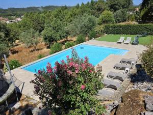 Πισίνα στο ή κοντά στο Quinta do Penedo- Refúgio de Charme e Natureza