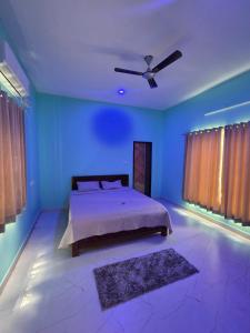 Ένα ή περισσότερα κρεβάτια σε δωμάτιο στο Lago Luxe Inn