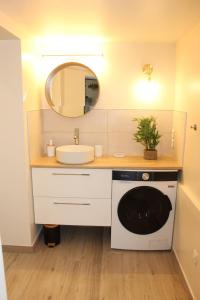 Ένα μπάνιο στο Le Nid du Château Sully-sur-Loire