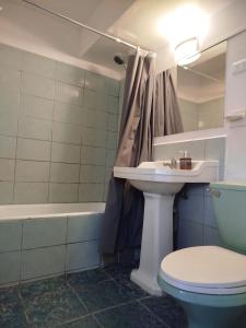 Koupelna v ubytování Departamento en Coquimbo centro hospital