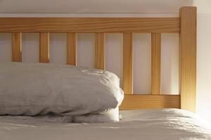 Postel nebo postele na pokoji v ubytování Central Belfast Townhouse Sleeps 8 Beside Ormeau Park