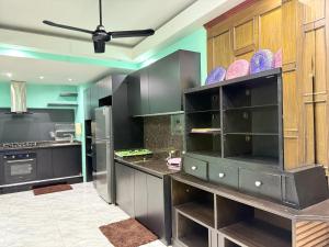 Η κουζίνα ή μικρή κουζίνα στο Koh Chang Pool Villa Viewthalay2