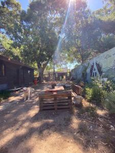 En have udenfor Hospedaje Tiempo Azul