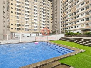 Φωτογραφία από το άλμπουμ του Cozy 2BR Royal Sentul Apt 