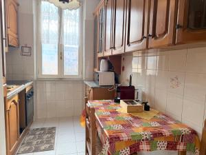 Una cocina o kitchenette en Attico sui Monti