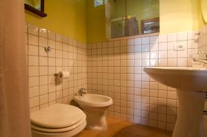 Phòng tắm tại CasaLeMonache - Appartamenti nel Casale Umbro