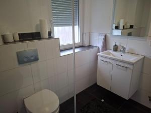 O baie la 2 Zimmer Wohnung in Siegen Dachgeschoss