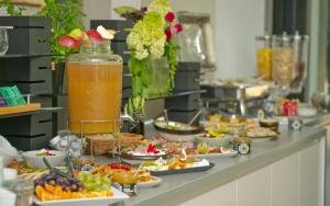 Φαγητό σε αυτό το ξενοδοχείο διαμερισμάτων ή κάπου εκεί κοντά