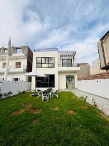 Здание виллы +26 фотографий