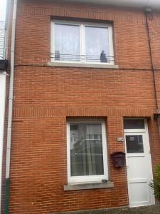 Το κτήριο όπου στεγάζεται  το δωμάτιο σε οικογενειακή κατοικία