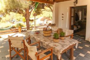 Posezení v ubytování Endeavour Beach luxury Holiday Cabin + 22 fotografií