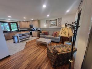 Køkken eller tekøkken på The Groveland Cottage