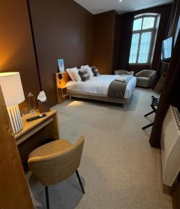 Ένα ή περισσότερα κρεβάτια σε δωμάτιο στο Maison Soyeuse +10 φωτογραφίες