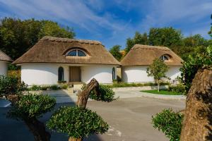 En have udenfor Ayana Coral Bay Resort