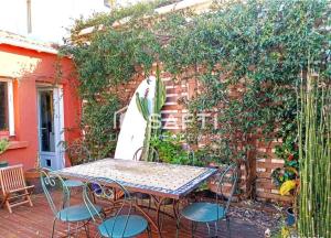 En have udenfor Les Bains