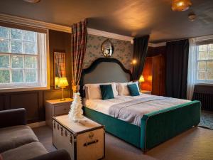 Ένα ή περισσότερα κρεβάτια σε δωμάτιο στο Glencruitten House +178 φωτογραφίες