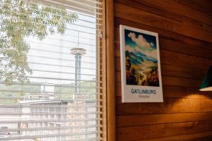 Fotografie z fotogalerie ubytování Charming Family Home in Downtown Gatlinburg v destinaci Gatlinburg