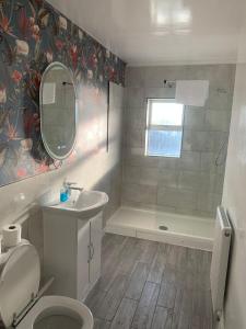 Ένα μπάνιο στο Savoy Hotel