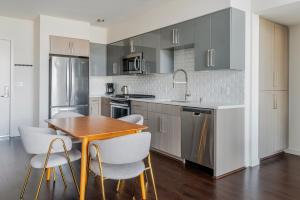 Nhà bếp/bếp nhỏ tại Blueground Milpitas pool nr Great Mall SFO-2071