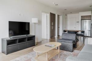 Φωτογραφία από το άλμπουμ του Blueground Milpitas pool nr Great Mall SFO-2072 σε Milpitas