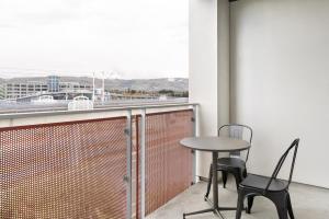 Φωτογραφία από το άλμπουμ του Blueground Milpitas pool nr Great Mall SFO-2072 σε Milpitas