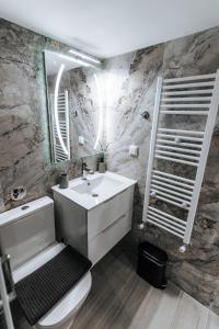 Ένα μπάνιο στο Sapfo +15 φωτογραφίες