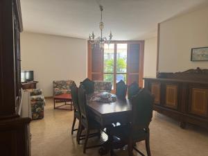 Et opholdsområde på Villa Eleonora + 27 billeder