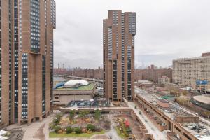 Ảnh trong thư viện ảnh của Blueground Kips Bay pool nr East River NYC-2169 ở New York