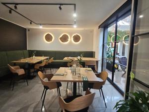 Posezení v ubytování Restauracja i Noclegi Pod Kasztanami