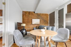 Et opholdsområde på Blueground Downtown Brooklyn rooftop nr Brooklyn Bridge NYC-1977