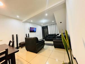 Μια τηλεόραση ή/και κέντρο ψυχαγωγίας στο Encanto junto al lago en la zona viva +38 φωτογραφίες