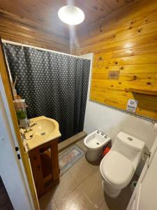 Koupelna v ubytování Alojamiento Pura Vida Quinta Parador Mercedes